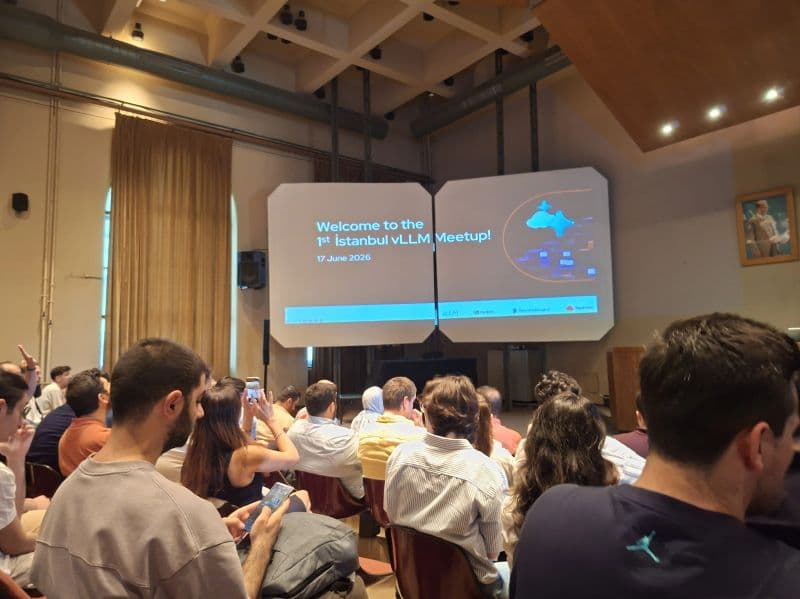 1. İstanbul vLLM Meetup açılış ekranı